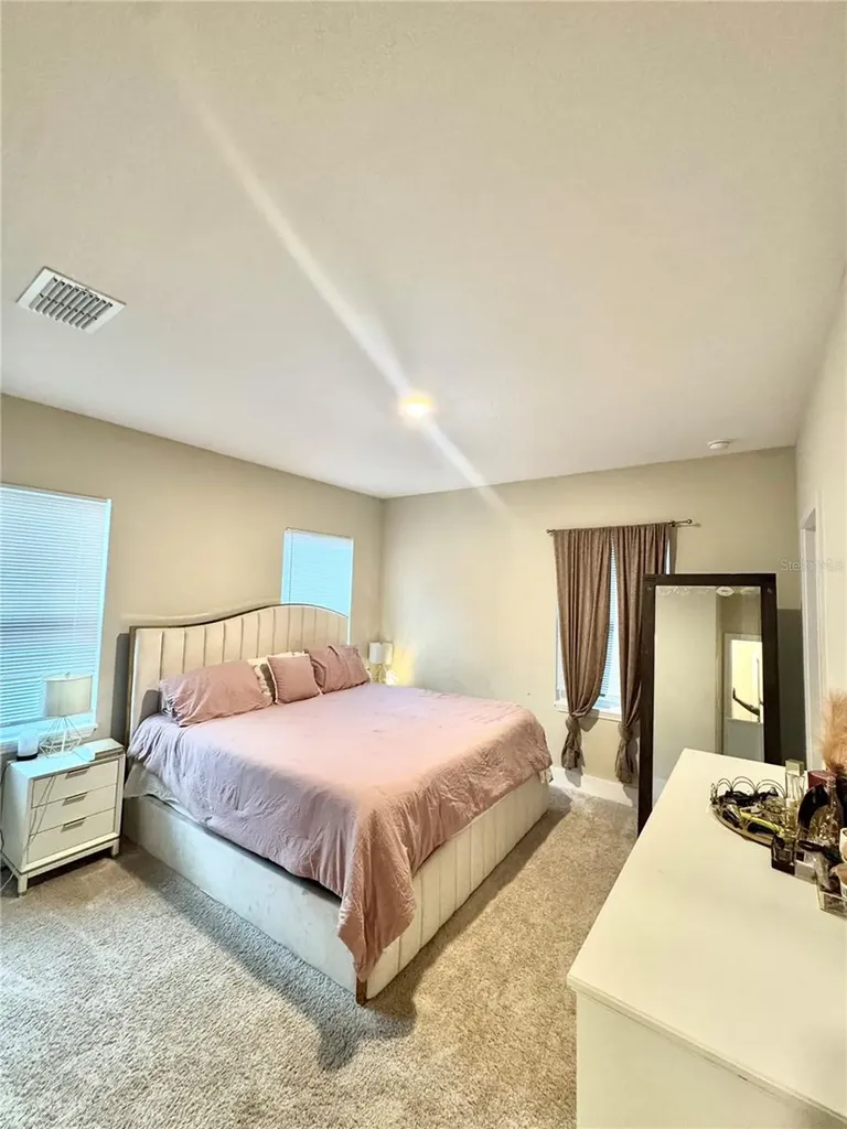 113 E Cleveland Street Apopka FL 32703