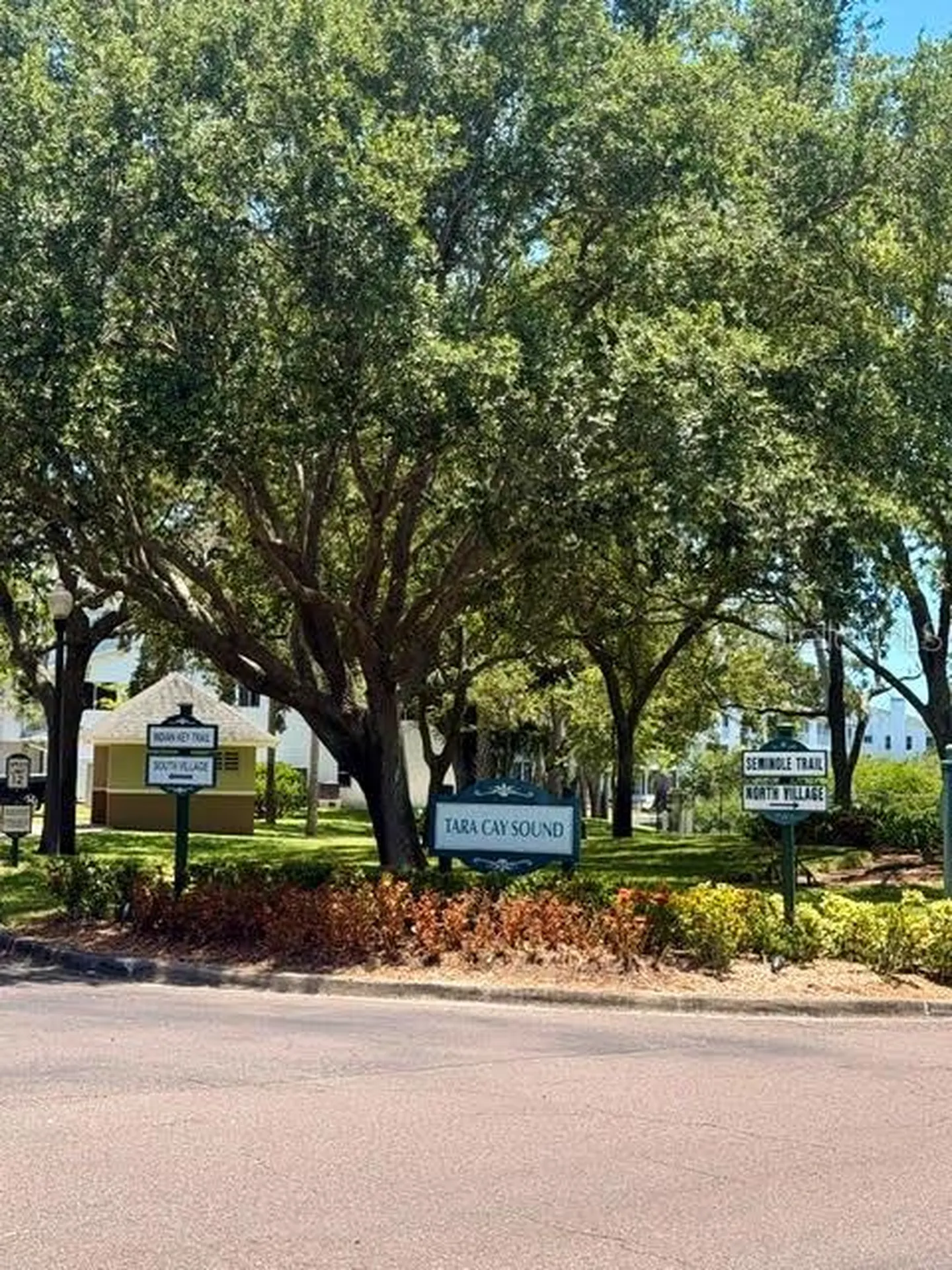 9978 Indian Key Trail # 6 Trail Seminole FL 33776