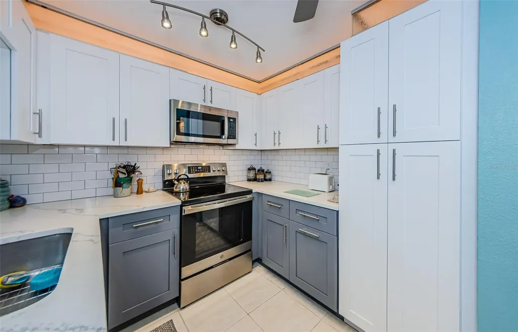 2700 Bayshore Boulevard Dunedin FL 34698