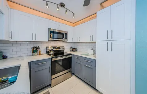 2700 Bayshore Boulevard Dunedin FL 34698