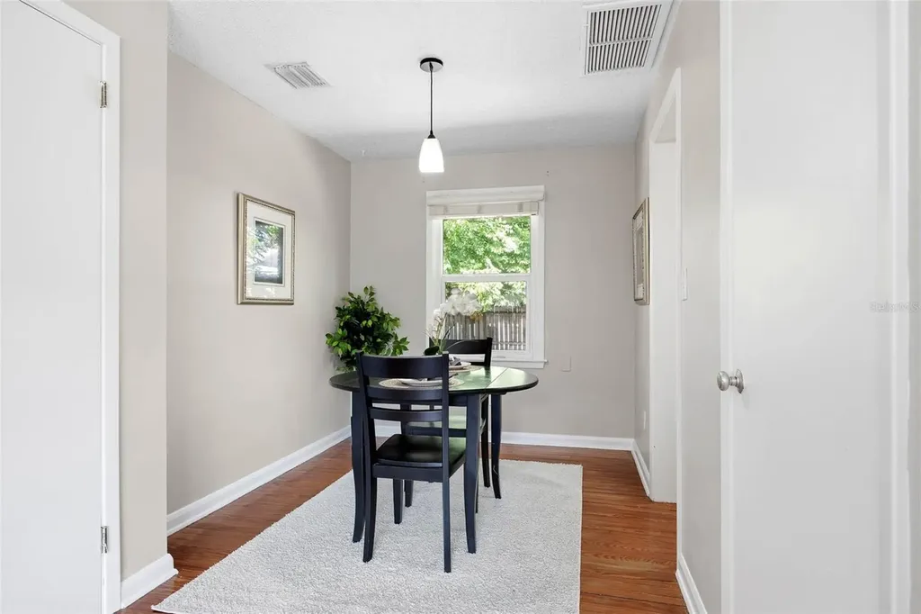 1024 Michigan Dr E Dunedin FL 34698