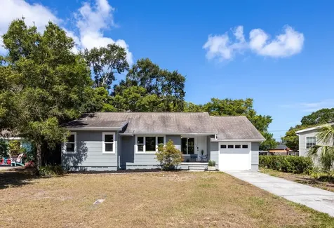 1024 Michigan Dr E Dunedin FL 34698