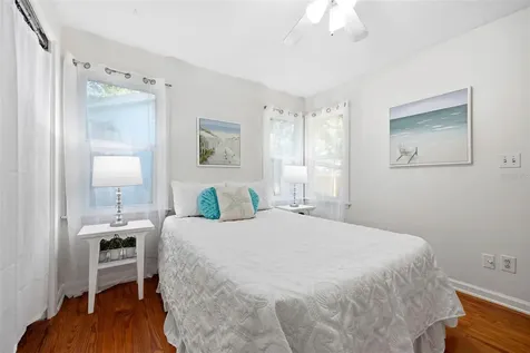 1024 Michigan Dr E Dunedin FL 34698