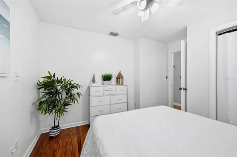 1024 Michigan Dr E Dunedin FL 34698