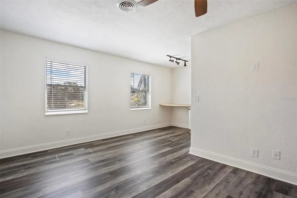 1230 70th Street N St Petersburg FL 33710