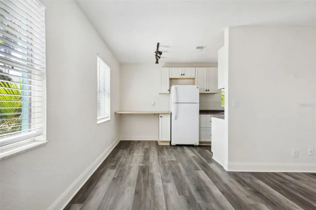 1230 70th Street N St Petersburg FL 33710