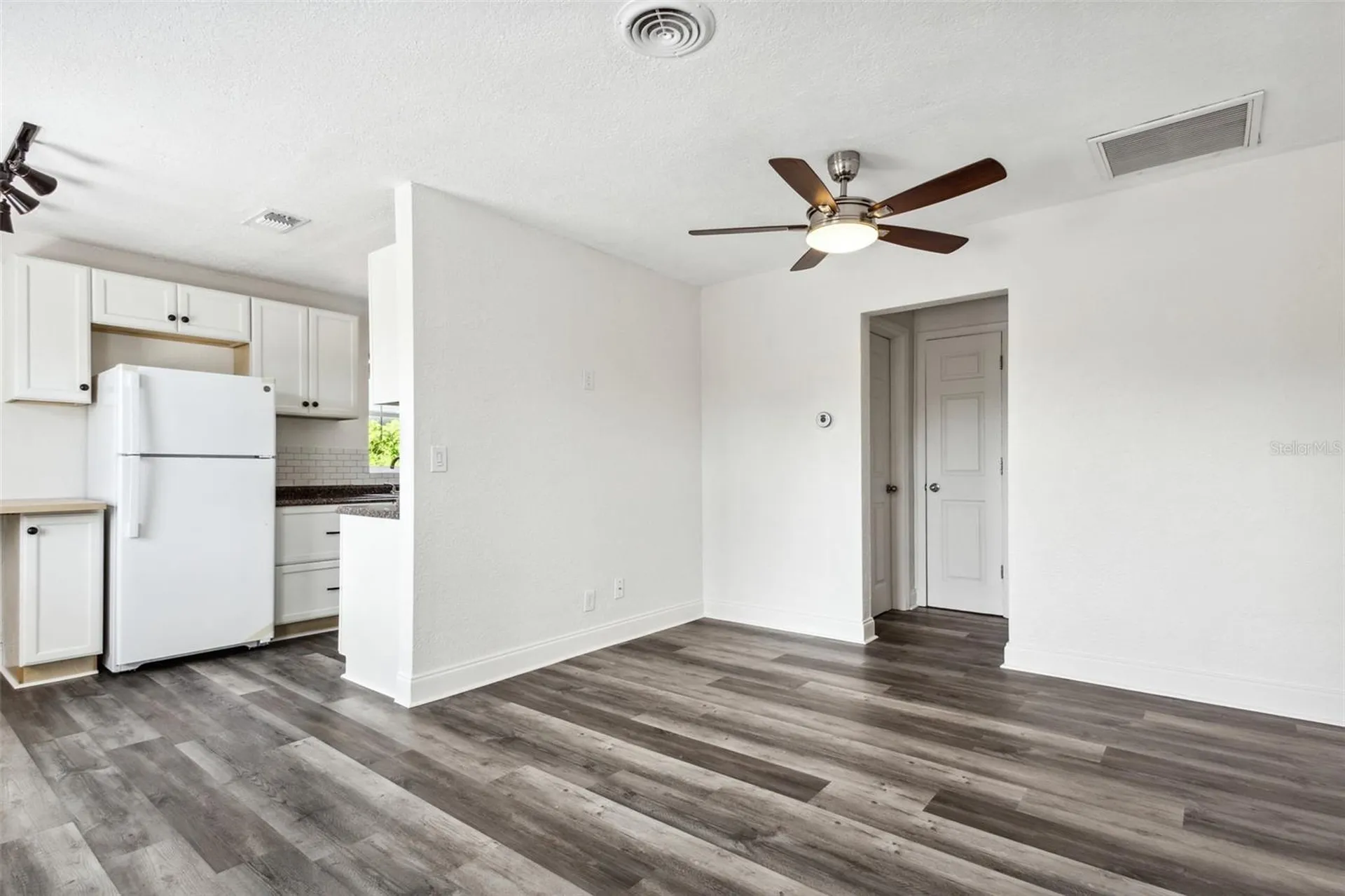 1230 70th Street N St Petersburg FL 33710