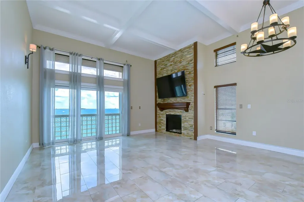 6504 Surfside Boulevard Apollo Beach FL 33572