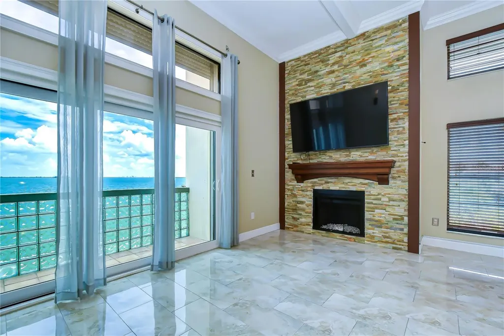 6504 Surfside Boulevard Apollo Beach FL 33572