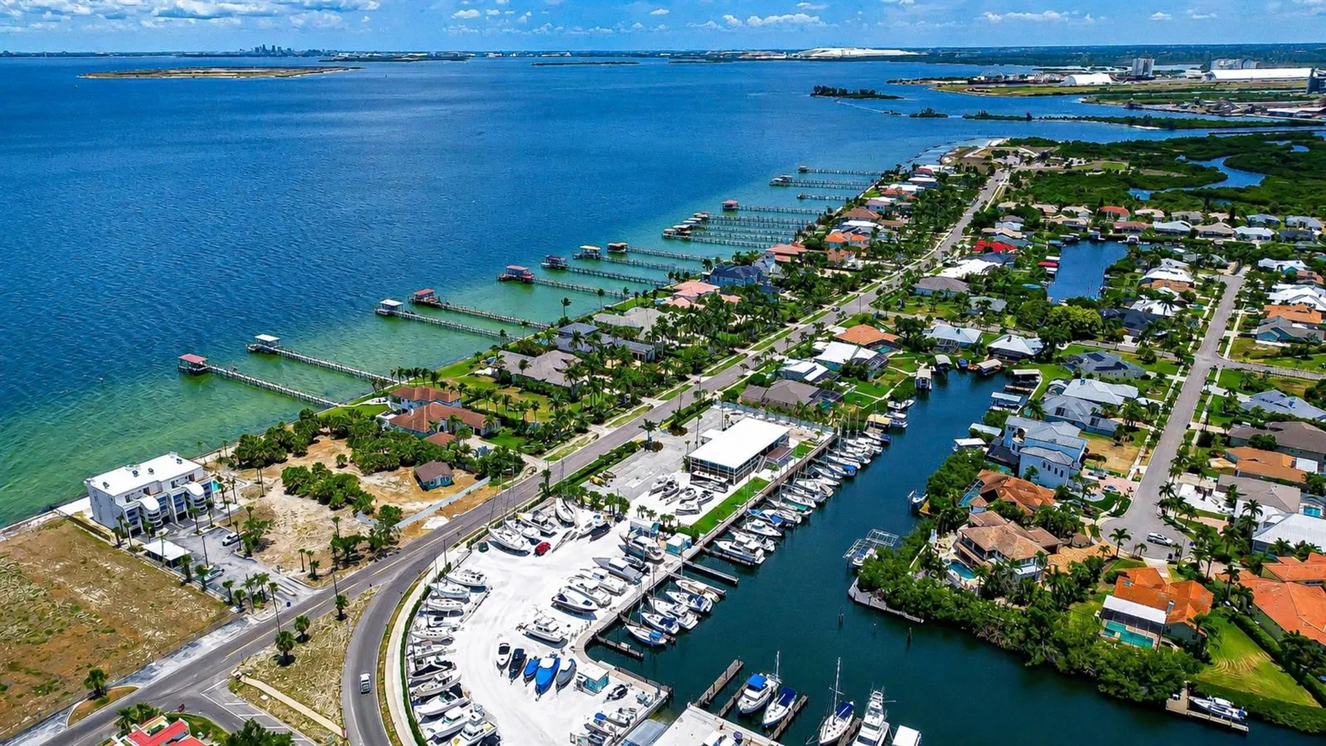 6504 Surfside Boulevard Apollo Beach FL 33572