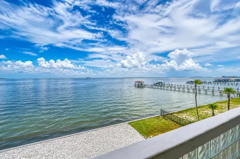 6504 Surfside Boulevard Apollo Beach FL 33572