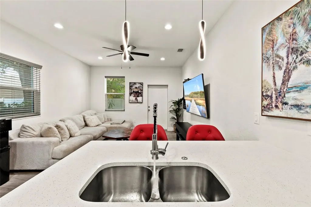 2106 E 17th Avenue Tampa FL 33605