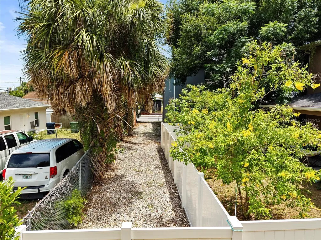 2106 E 17th Avenue Tampa FL 33605