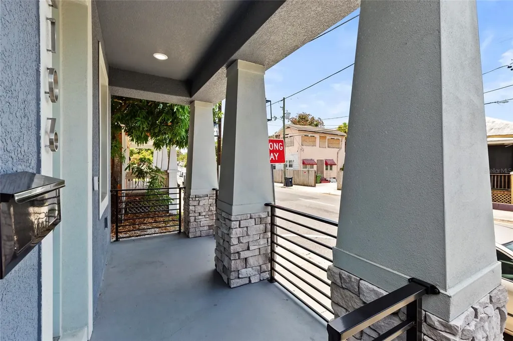 2106 E 17th Avenue Tampa FL 33605