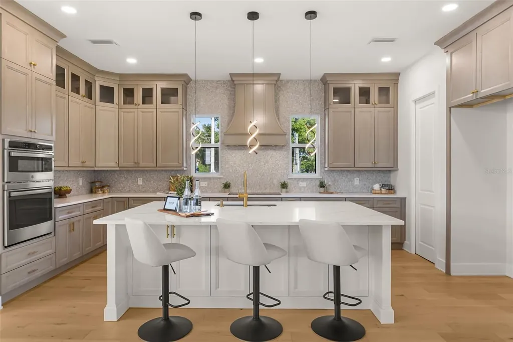 4401 Rockledge Road Orlando FL 32807