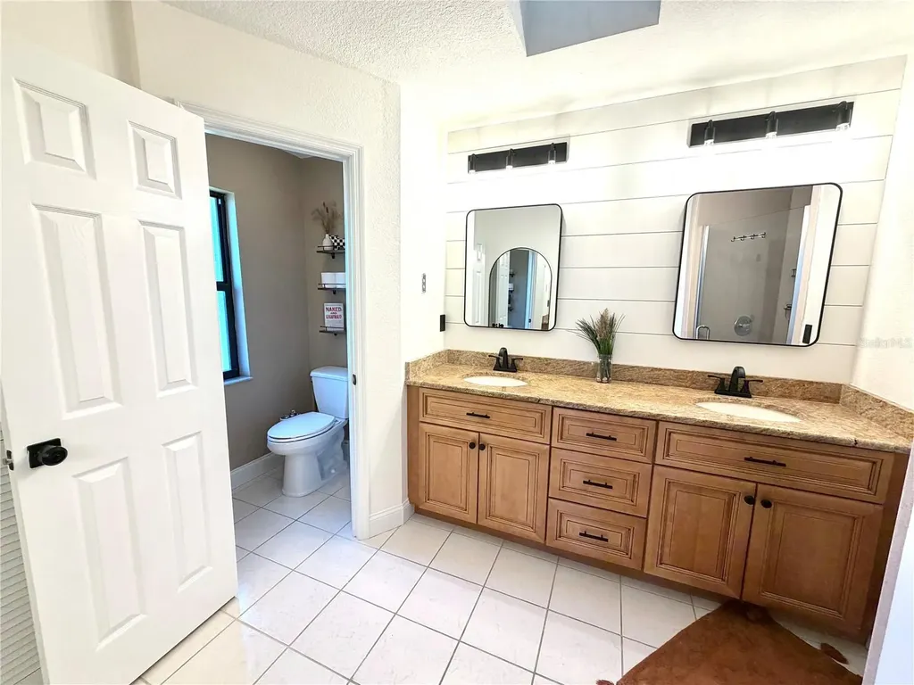 1087 Bay Harbor Drive Englewood FL 34224