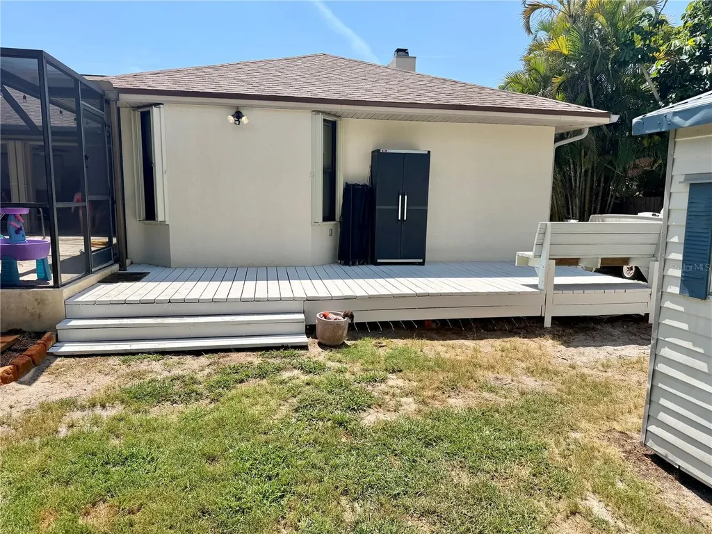 1087 Bay Harbor Drive Englewood FL 34224