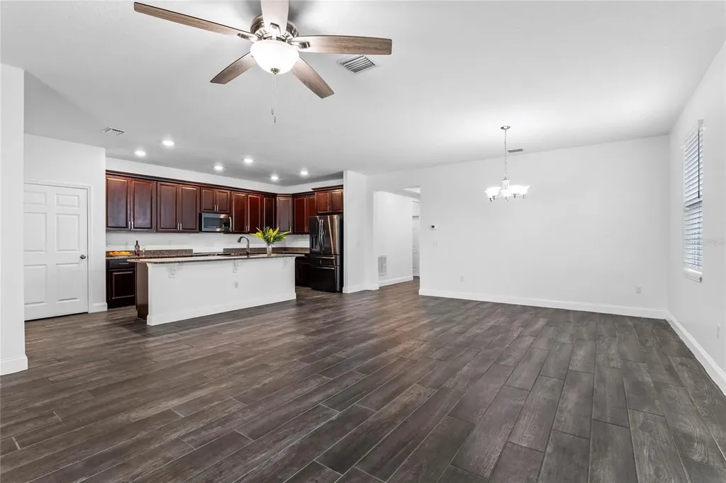 3627 Palm Avenue Apopka FL 32703