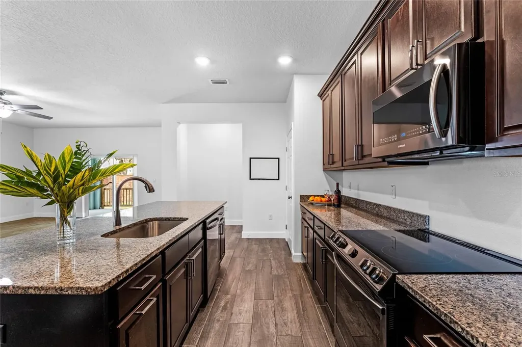 3627 Palm Avenue Apopka FL 32703
