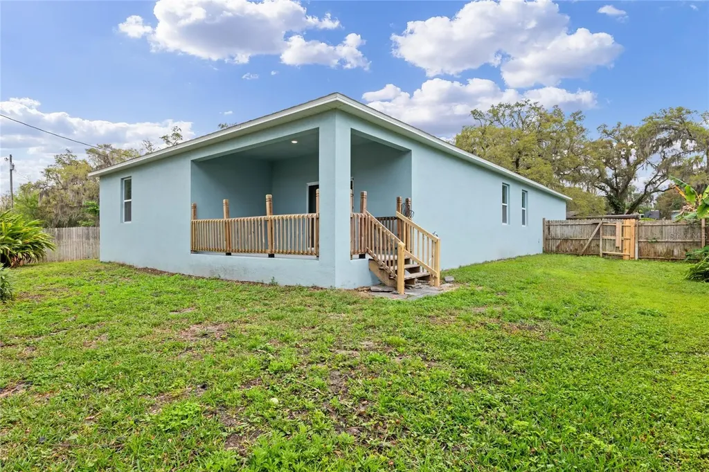 3627 Palm Avenue Apopka FL 32703