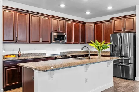 3627 Palm Avenue Apopka FL 32703