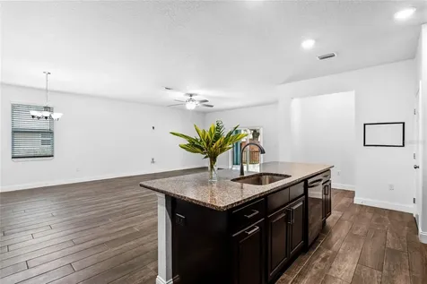 3627 Palm Avenue Apopka FL 32703