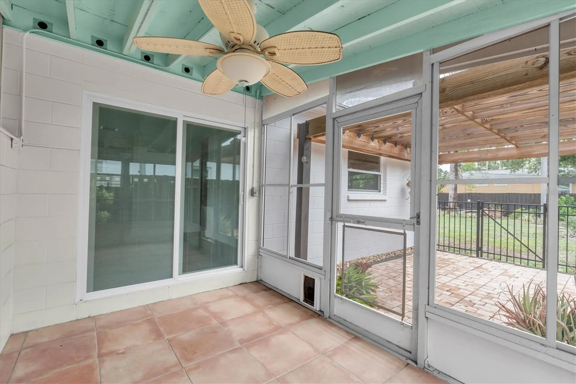 4201 Des Moines Street NE St Petersburg FL 33703