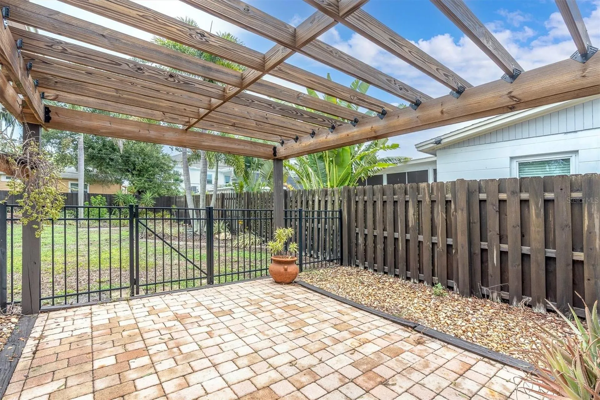 4201 Des Moines Street NE St Petersburg FL 33703