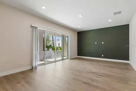 1002 W Ohio Avenue Tampa FL 33603