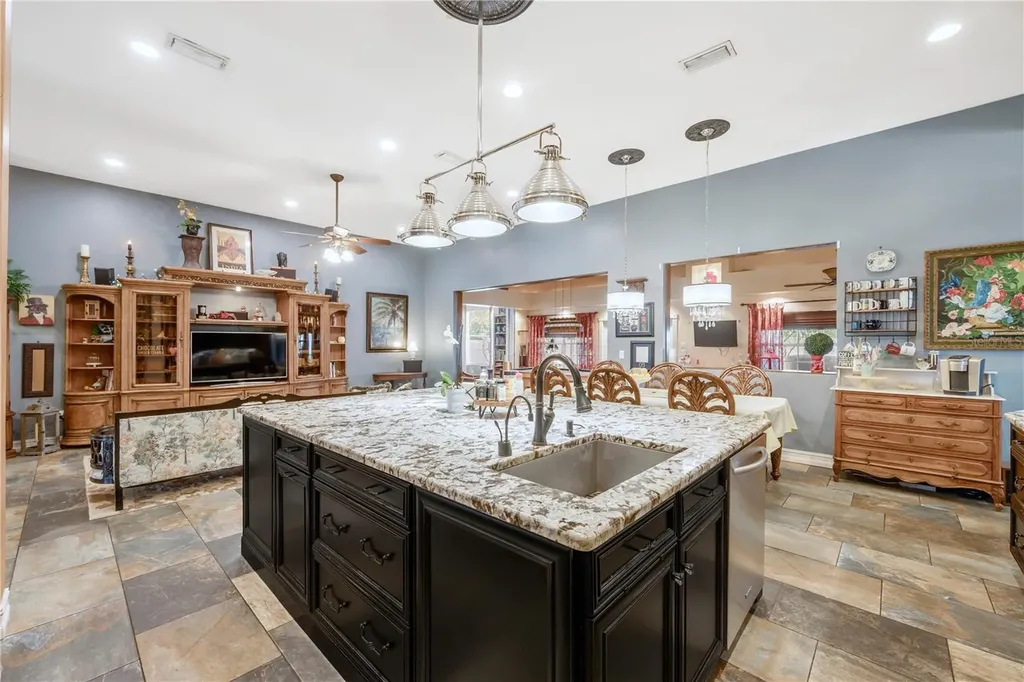 1128 Lumsden Trace Circle Valrico FL 33594
