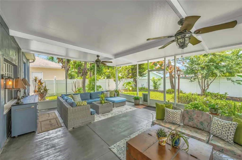 1128 Lumsden Trace Circle Valrico FL 33594