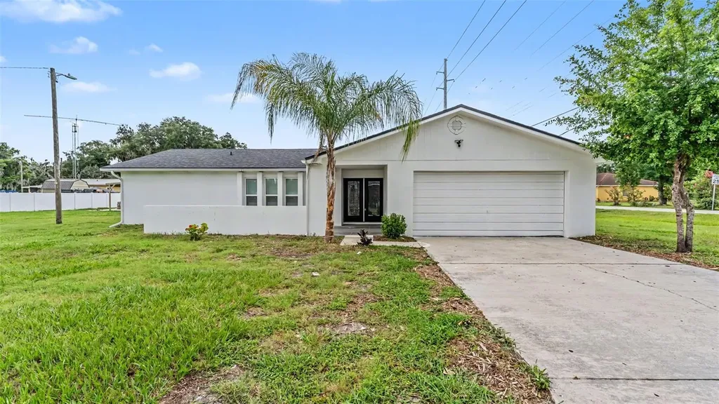 2055 Avenue C Mulberry FL 33860