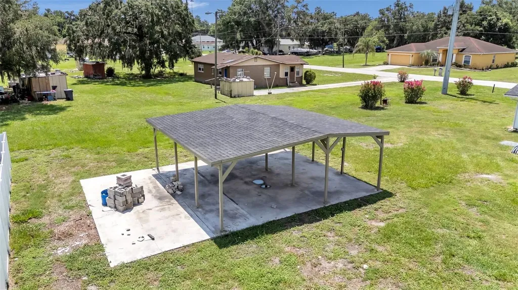 2055 Avenue C Mulberry FL 33860