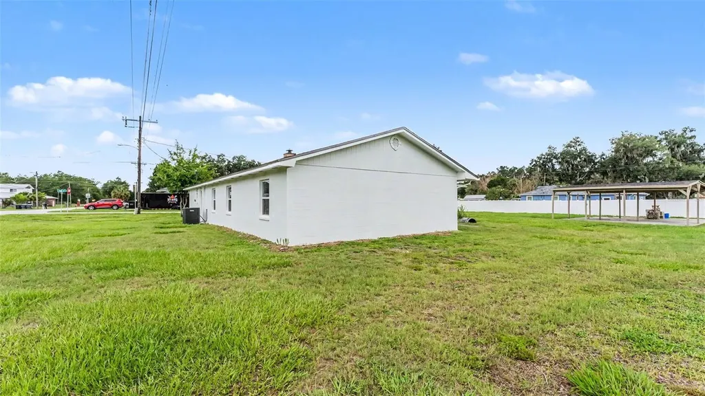 2055 Avenue C Mulberry FL 33860
