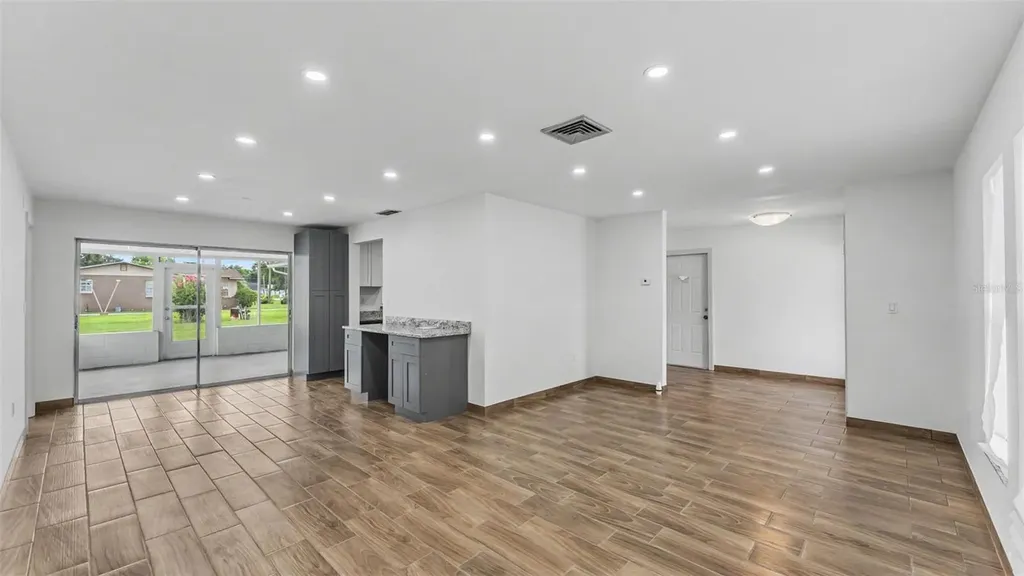 2055 Avenue C Mulberry FL 33860