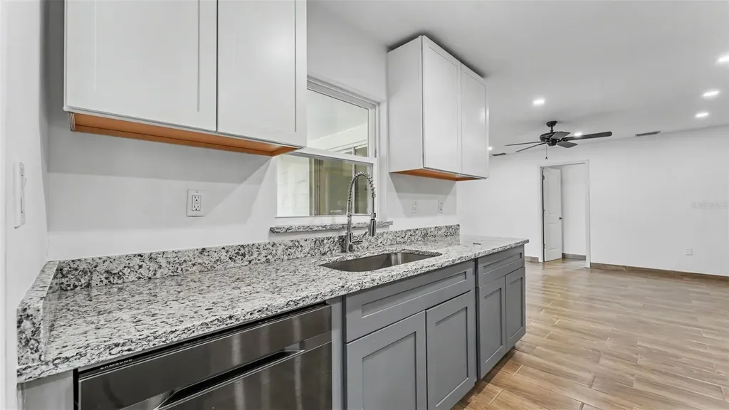 2055 Avenue C Mulberry FL 33860