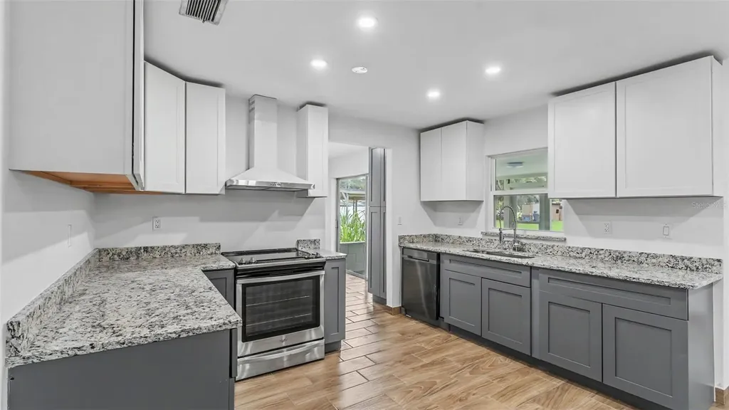 2055 Avenue C Mulberry FL 33860