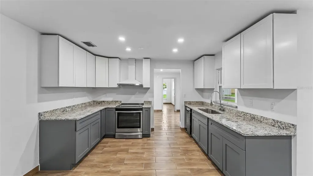 2055 Avenue C Mulberry FL 33860