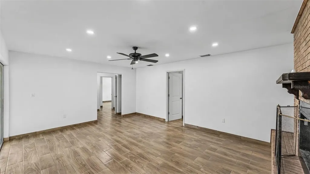 2055 Avenue C Mulberry FL 33860