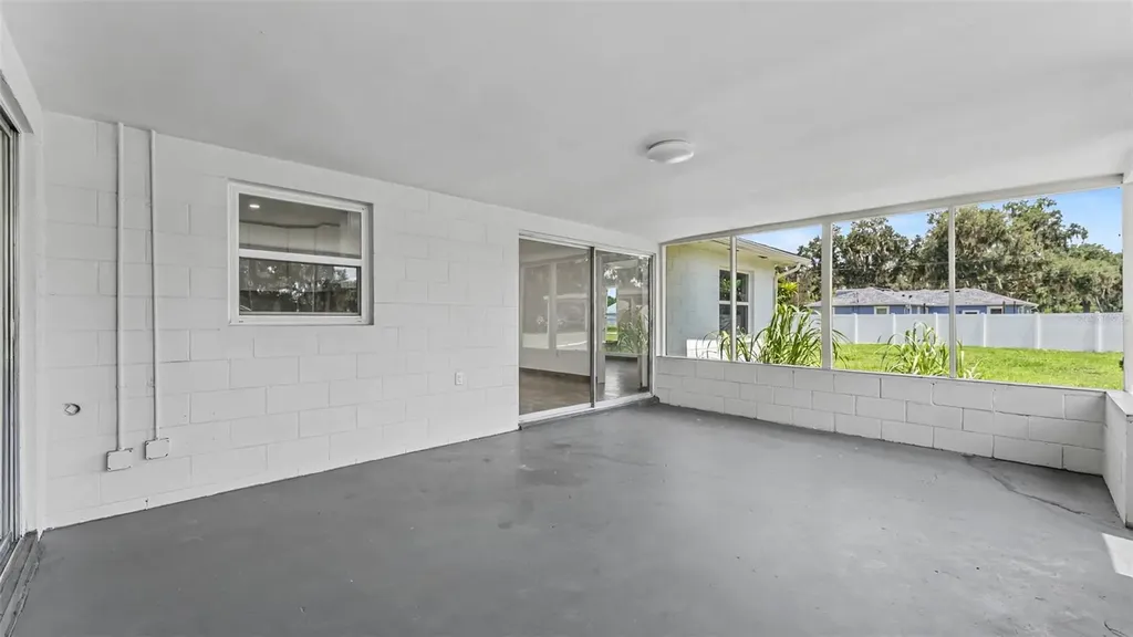 2055 Avenue C Mulberry FL 33860