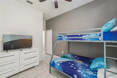 5304 Oakbourne Avenue Davenport FL 33837