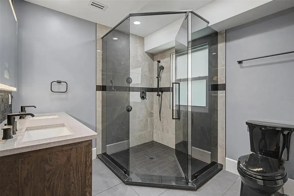 3781 Executive Drive Palm Harbor FL 34685