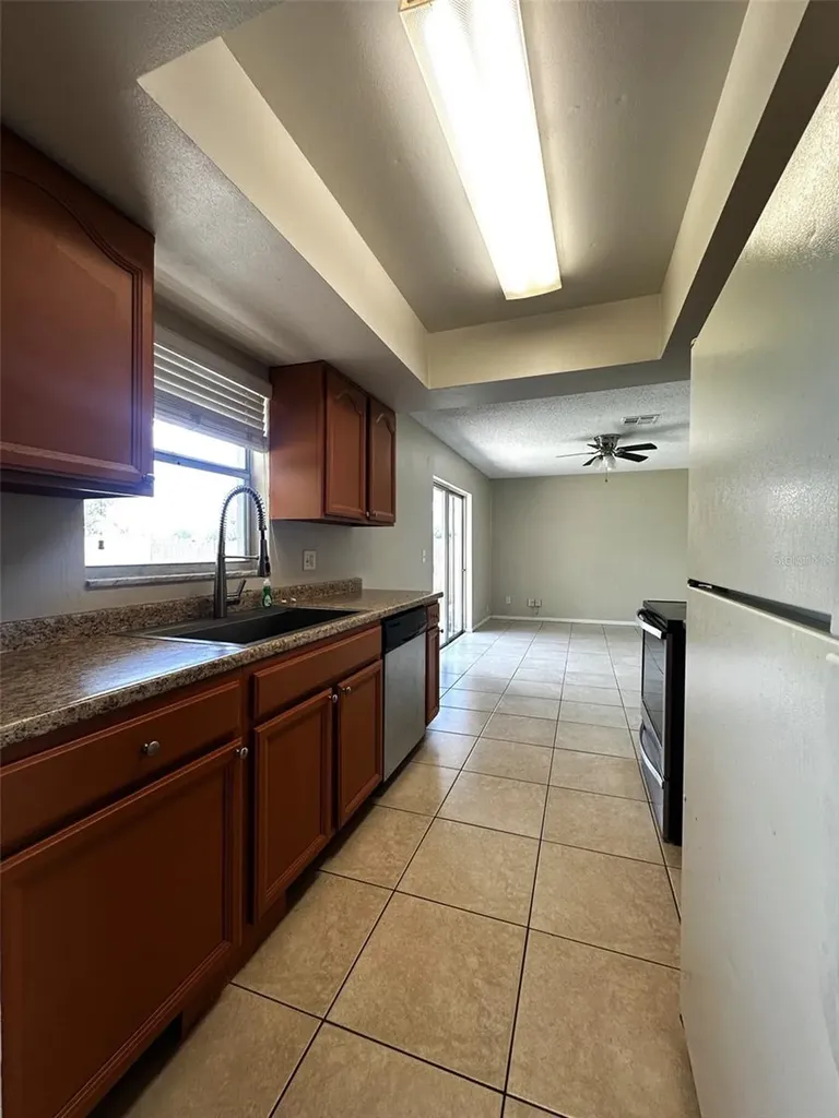 573 Benjamin Franklin Place Orlando FL 32809