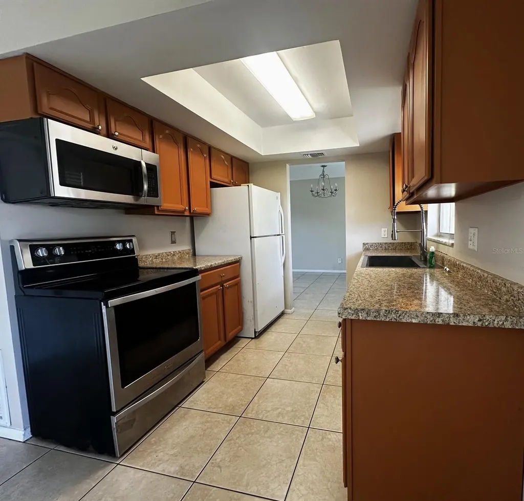573 Benjamin Franklin Place Orlando FL 32809