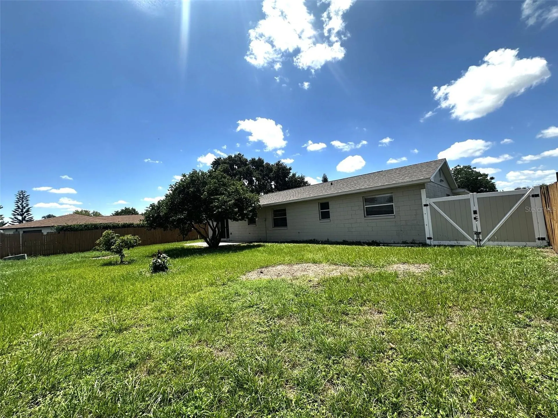 573 Benjamin Franklin Place Orlando FL 32809