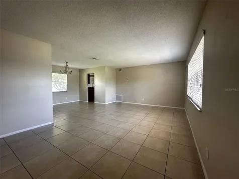 573 Benjamin Franklin Place Orlando FL 32809