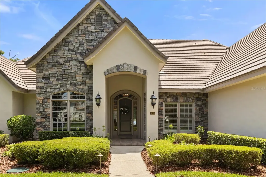 5115 Cranes Point Court Orlando FL 32839