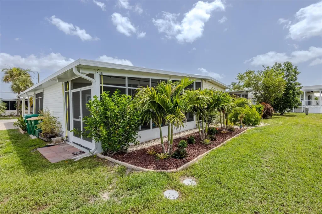 2100 Kings Highway Port Charlotte FL 33980