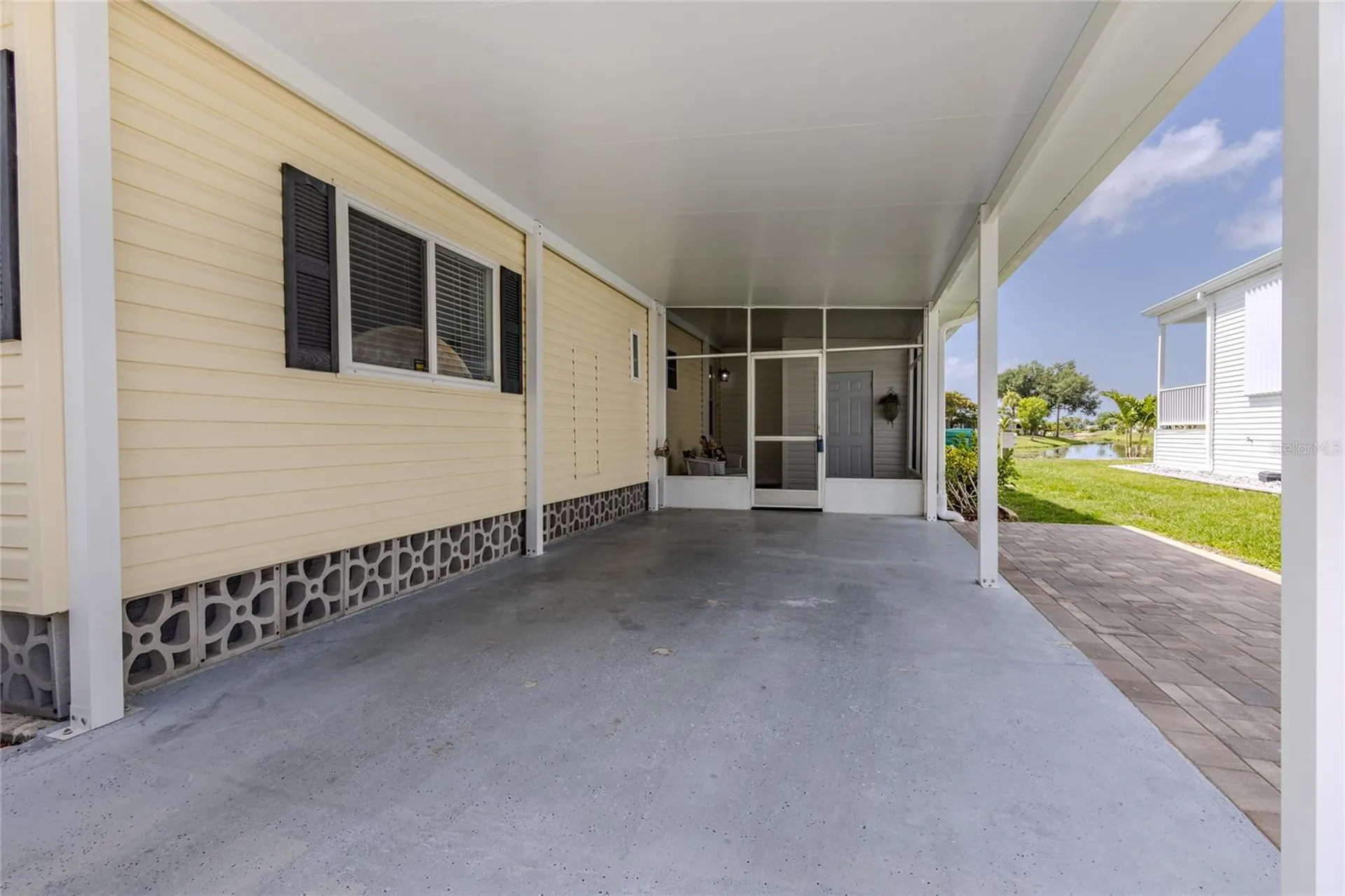 2100 Kings Highway Port Charlotte FL 33980