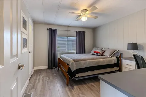 2100 Kings Highway Port Charlotte FL 33980